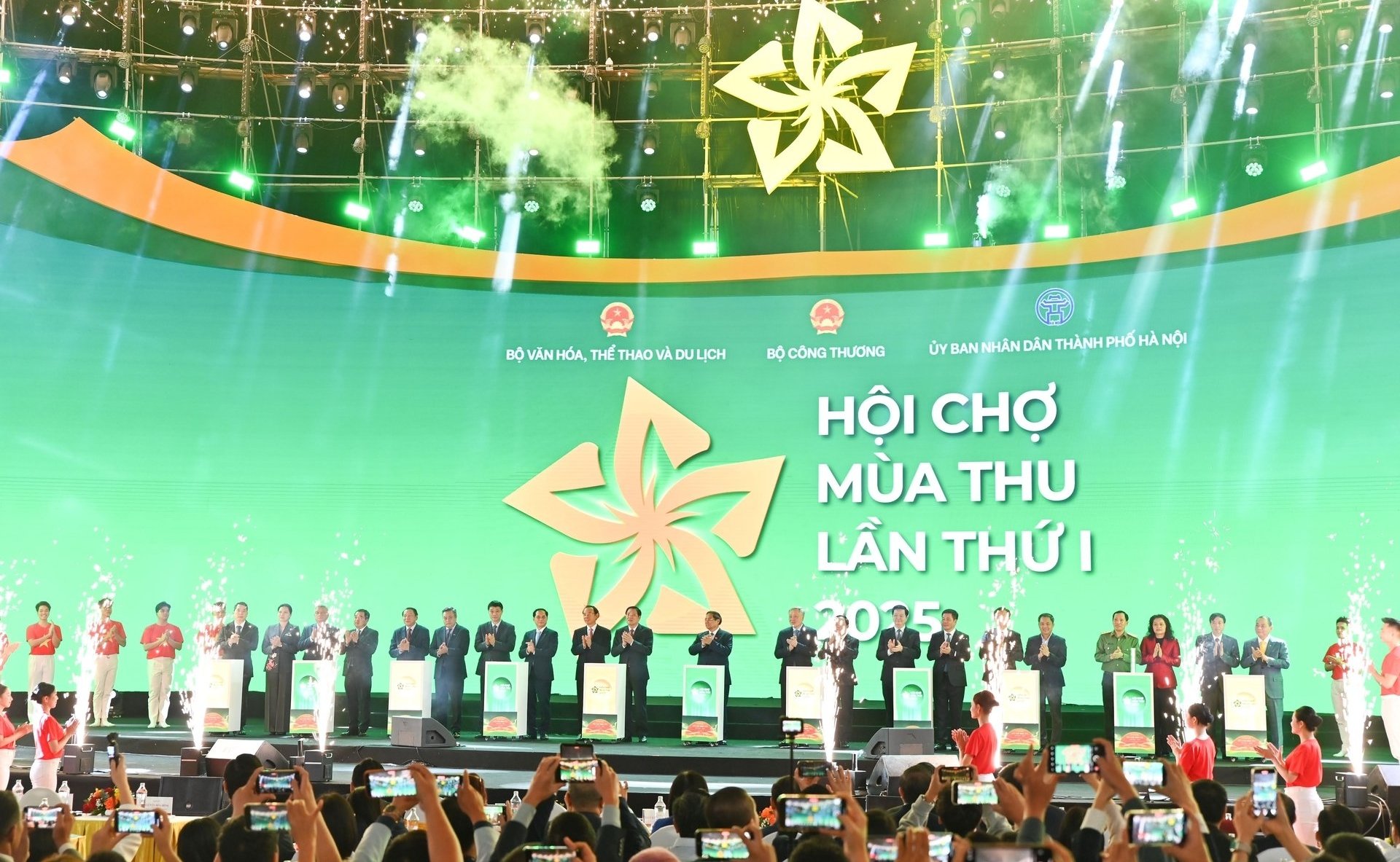 Hội chợ Mùa Thu kết nối con người, sản xuất và sáng tạo